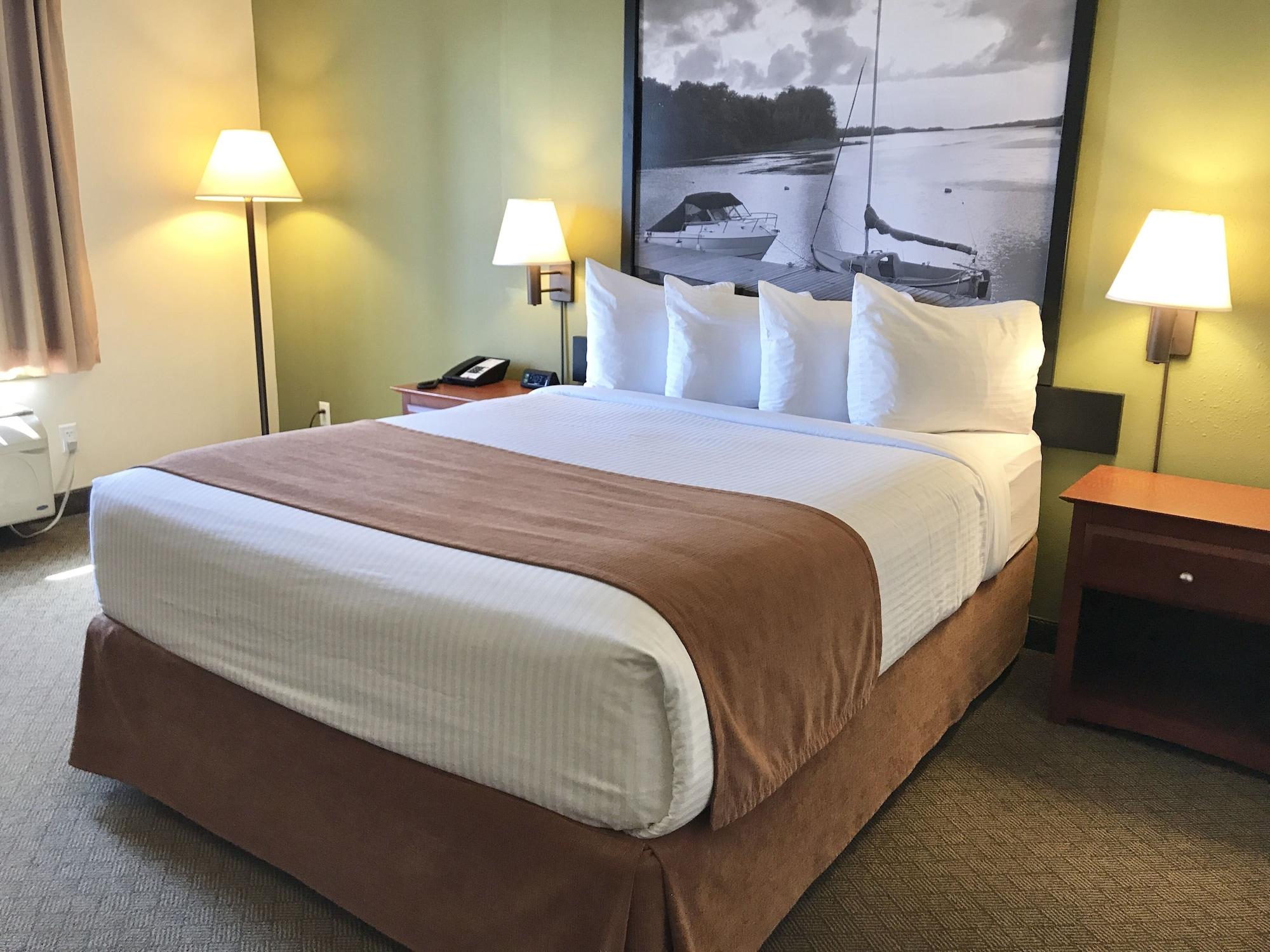 Super 8 by Wyndham Amherst NS Eksteriør billede